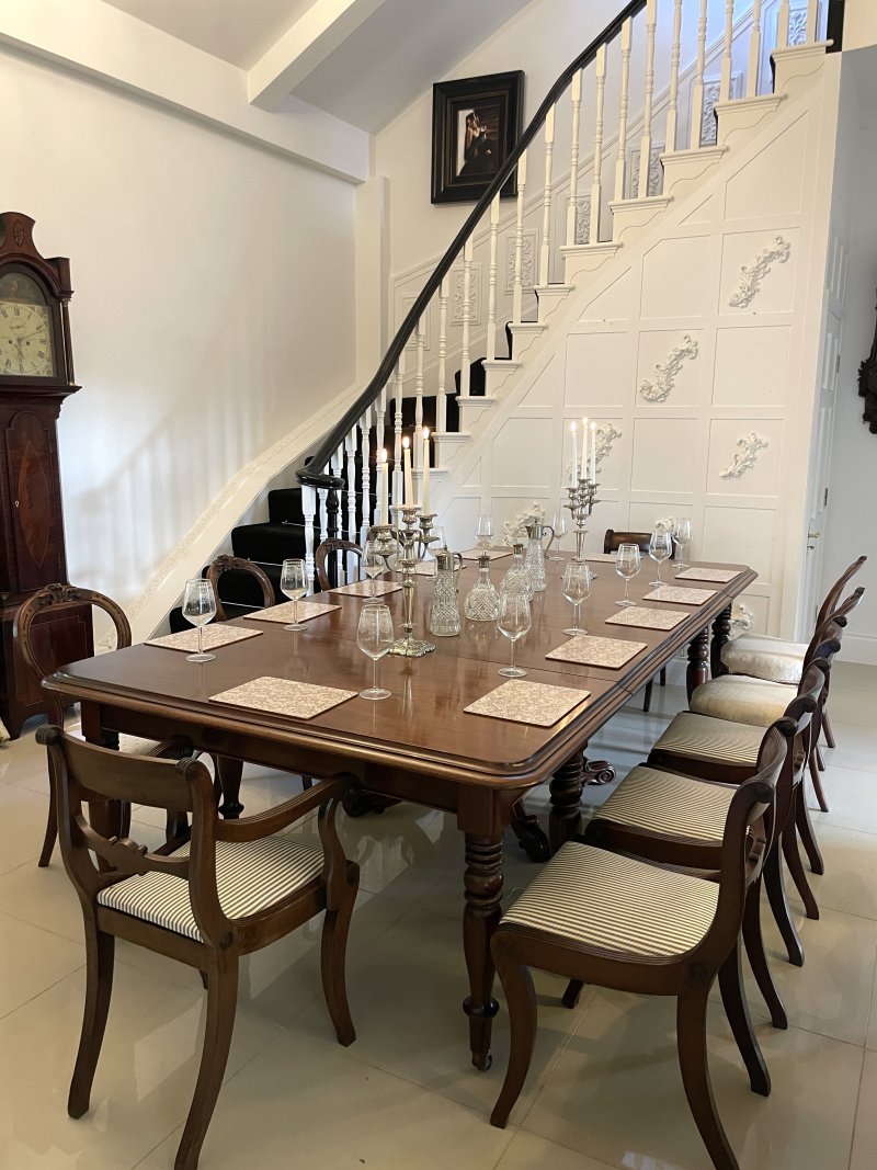 Rare Irish 12/14 Seater Metamorphic Antique Victorian Superb Quality Figured Mahogany Dining Table - Image 2